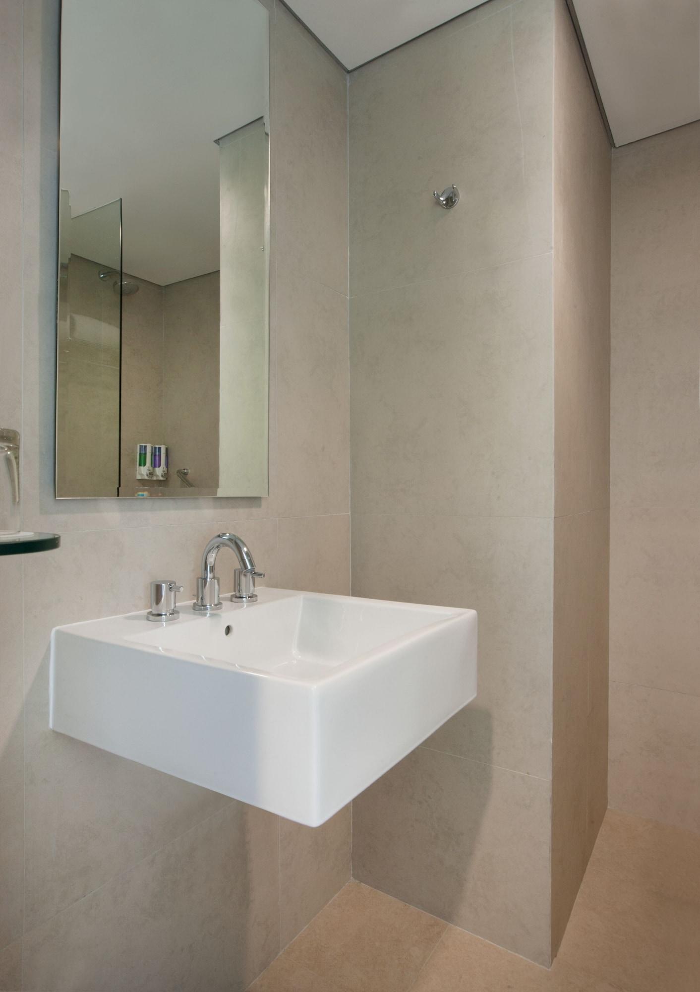 Amaris Hotel Darmo Surabaya Dış mekan fotoğraf